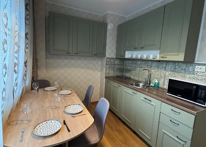 Cozy Corner In Nadezhda Apartamento *