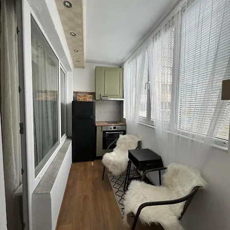 Апартаменты Cozy Corner In Nadezhda